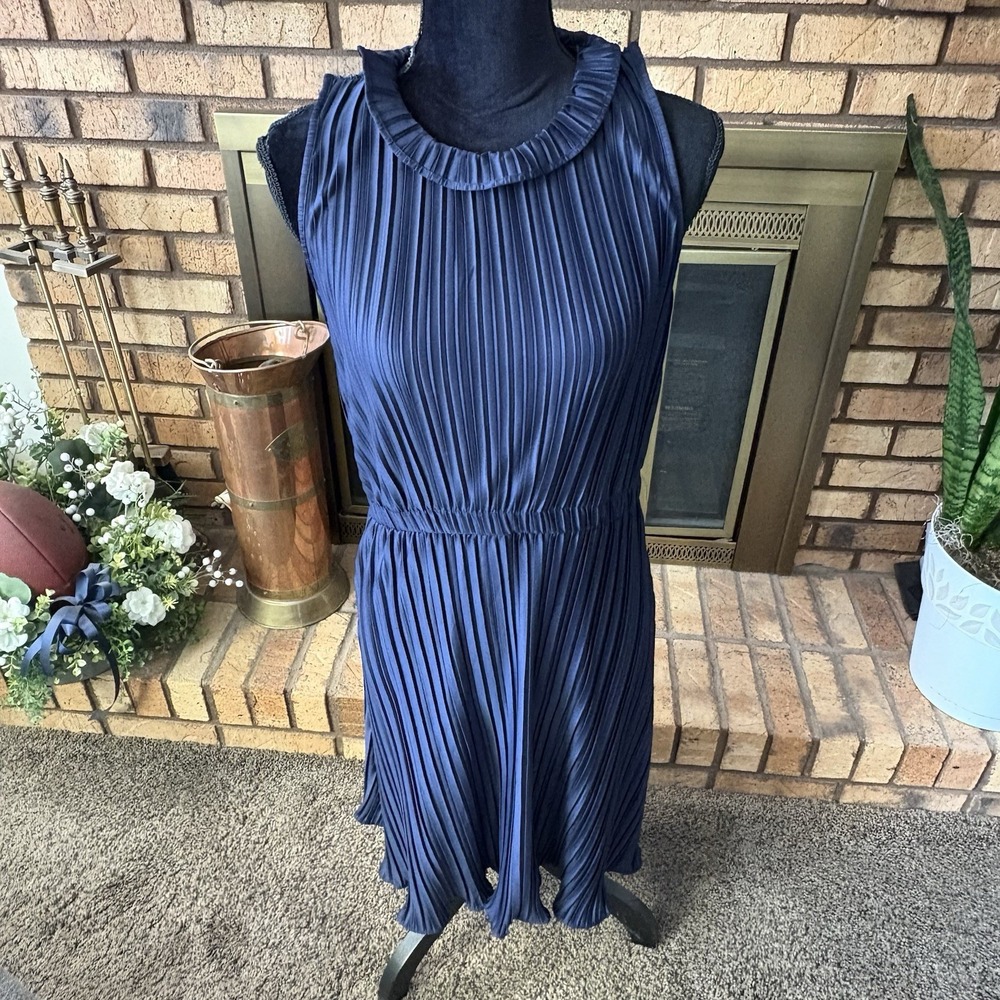 Dkny Pleated Mock Neck Midi Dress | size 10